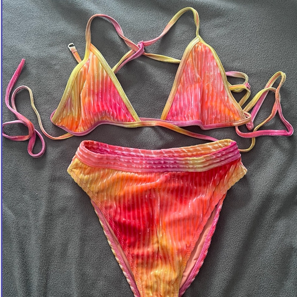 Dippin daisies bikini